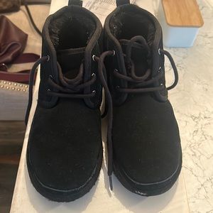 Black UGG Neumel II Boot kids